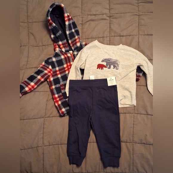 12 mos 3-piece Baby boy Infant Winter Outfit NWT Bear print by Little Me - Picture 2 of 7